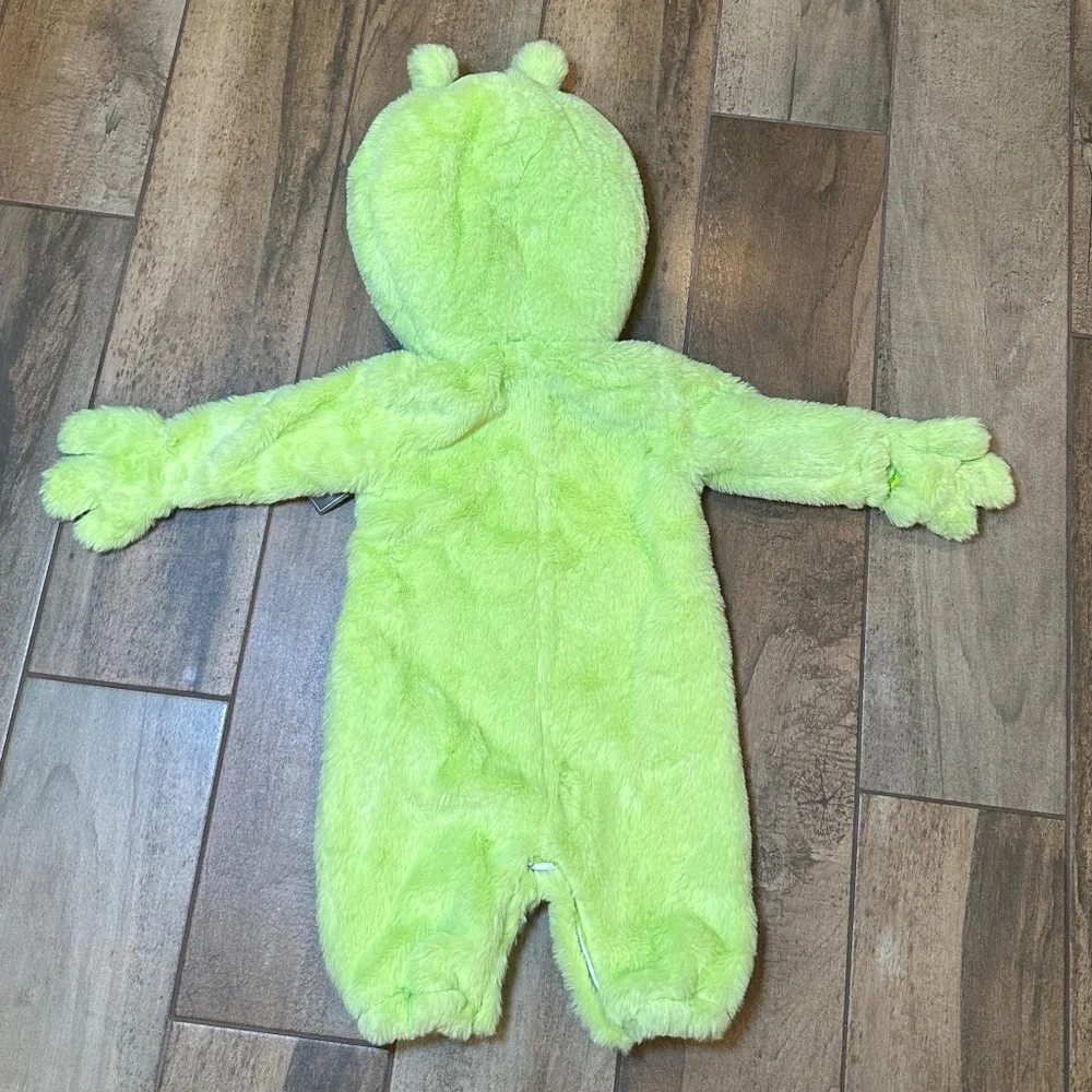 Green Alien Baby Costume – Pottery Barn